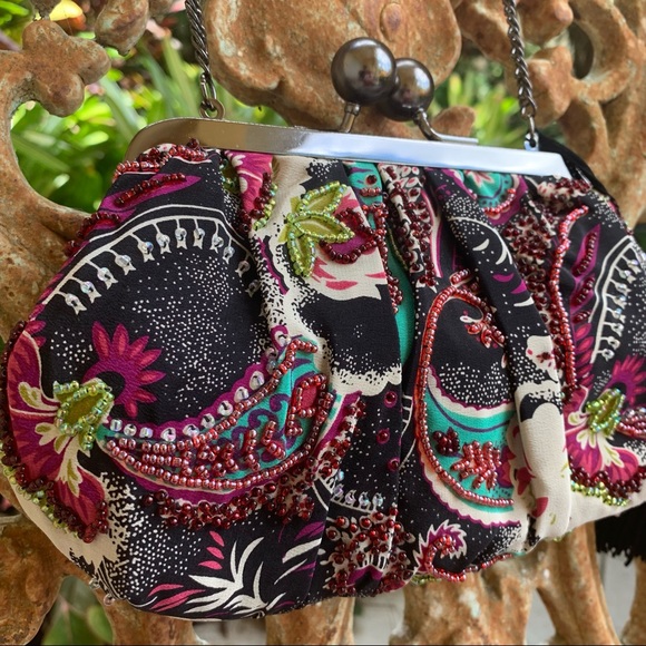 Aria by Mary Frances Bag 🌺!! - Picture 2 of 15